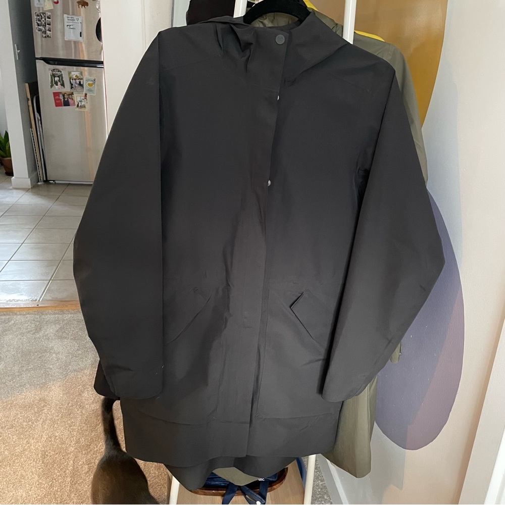 Black REI Pike Street Trench Rain Coat M